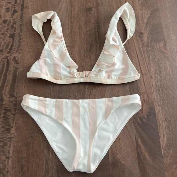 Tori Praver Adriana Swimsuit - Picture 4 of 10